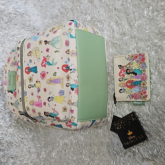 NWT Loungefly Disney Princesses mini backpack and zip coin cardholder - Picture 8 of 12